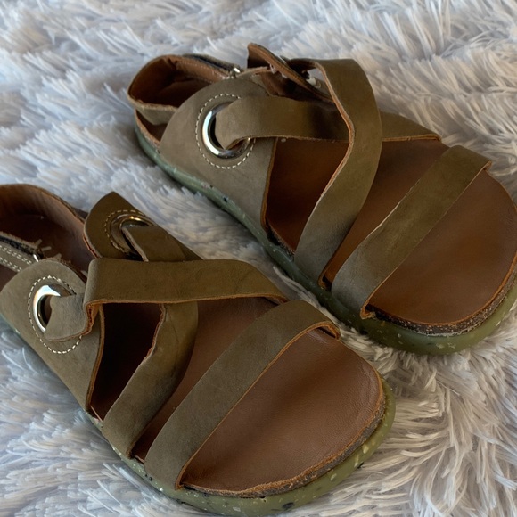 Kalso Earth Shoe Dalya Brown Leather Negative Heel Women's Sandals - Picture 3 of 16